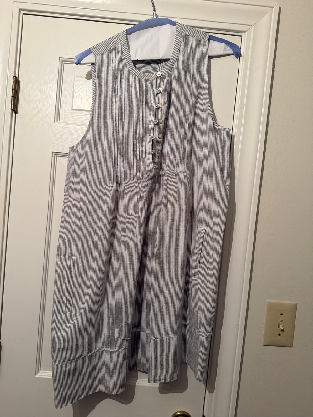 Quince Navy-White Pinstripe Sleeveless Linen-Blend Dress